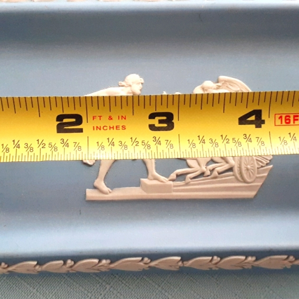 WEDGEWOOD TRAY.   ULYSSES  SLAYING